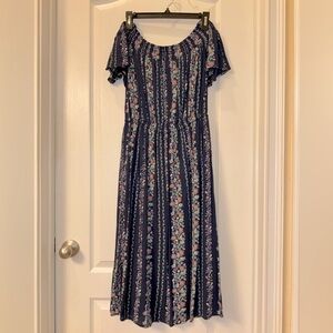Maxi dress size S.